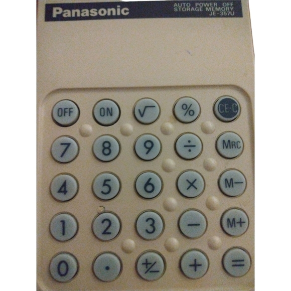 Vintage Panasonic Calculator Functional Model JE-3570 Old School Compact 4 x 2.5 - Picture 2 of 7